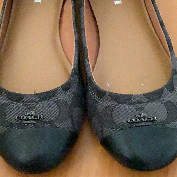 Coach Chelsea Monogram Flats 🖤🖤🖤🖤 - Picture 10 of 10